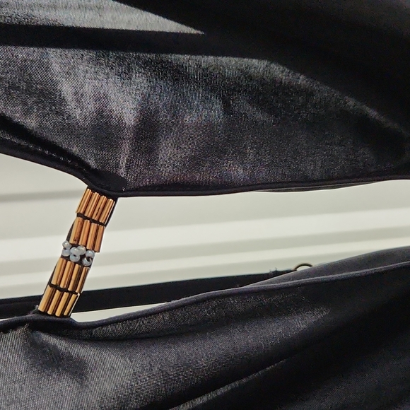 Backless - Picture 2 of 6